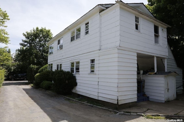 view of side of property