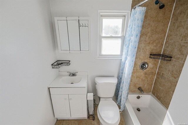 full bathroom featuring vanity, shower / bathtub combination with curtain, and toilet