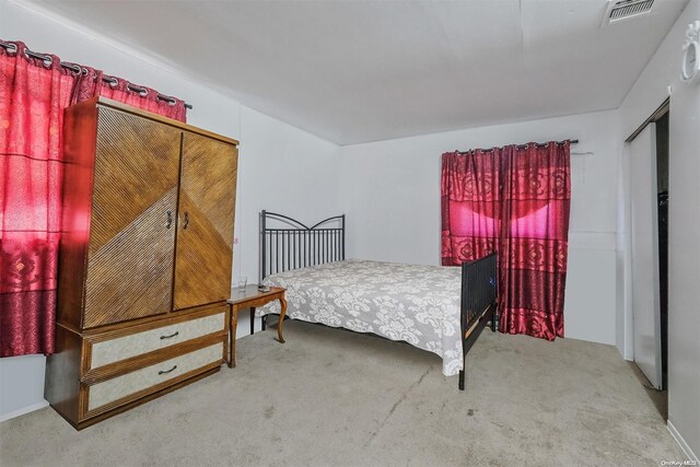 bedroom with carpet flooring