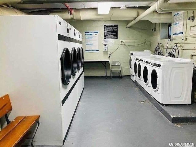 laundry area featuring washing machine and dryer