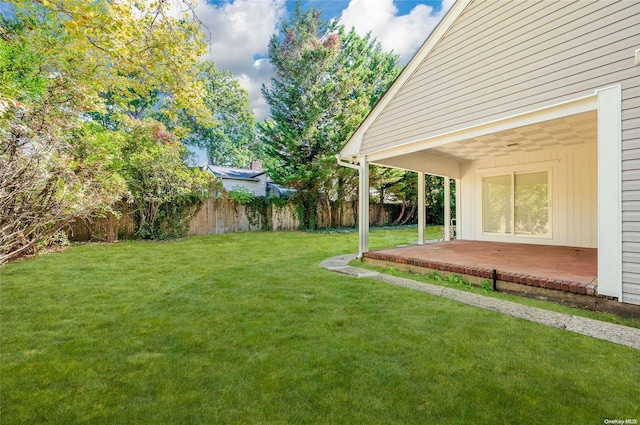 view of yard with a patio