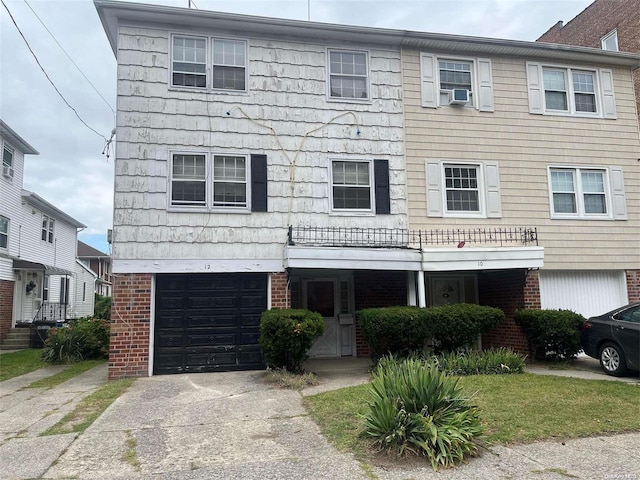 12 Garden Ct, Far Rockaway NY, 11691, 7 bedrooms, 4.5 baths multi for sale