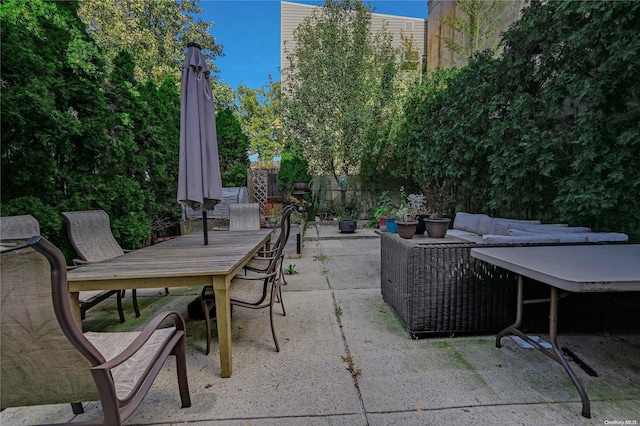 view of patio with an outdoor hangout area