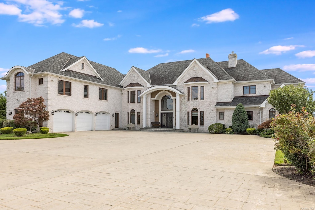 130 Wagstaff Ln, West Islip, NY 11795 - photo 1