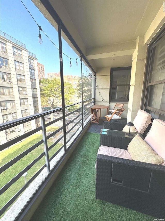 view of sunroom / solarium