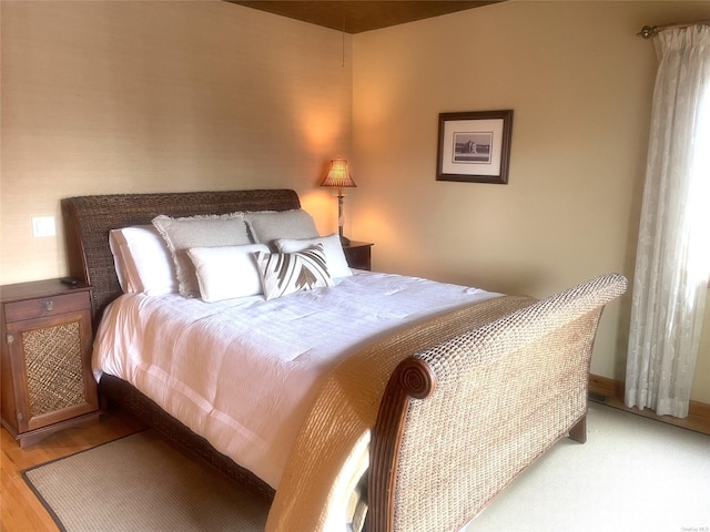 25 Oceanview Dr, Southampton, NY 11968 - view of bedroom