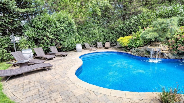 25 Oceanview Dr, Southampton, NY 11968 - outdoor pool featuring a patio