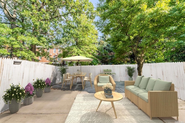 view of patio / terrace with outdoor lounge area