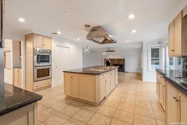 kitchen with crown molding, an island with sink, decorative light fixtures, light tile patterned floors, and appliances with stainless steel finishes