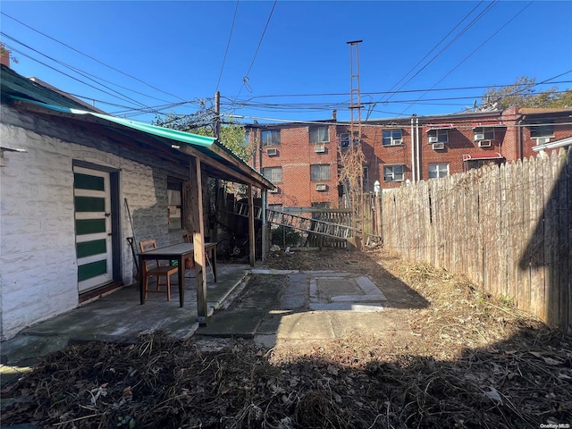 view of yard with a patio