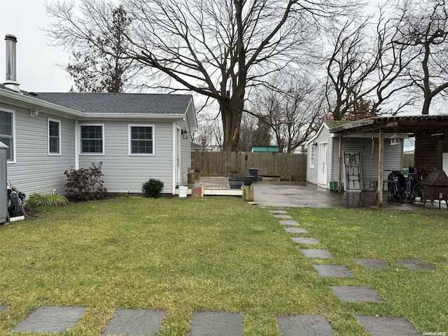 view of yard with a patio area