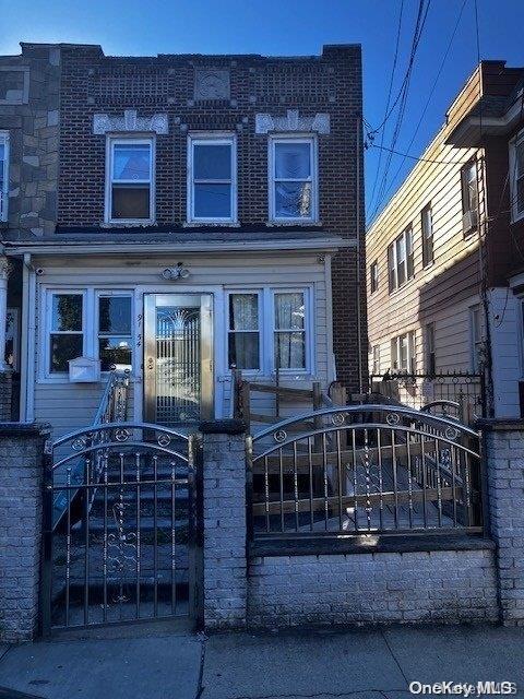 91-54 117th St, Richmond Hill, NY 11418 - photo 1