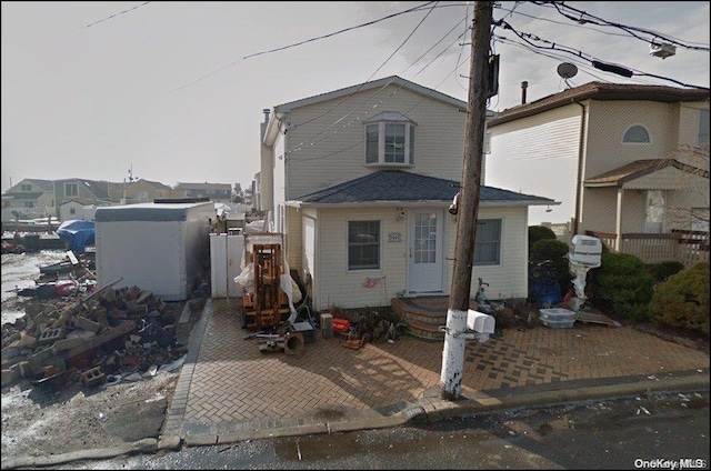 view of front facade with a patio