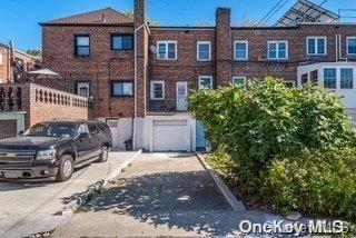 view of townhome / multi-family property