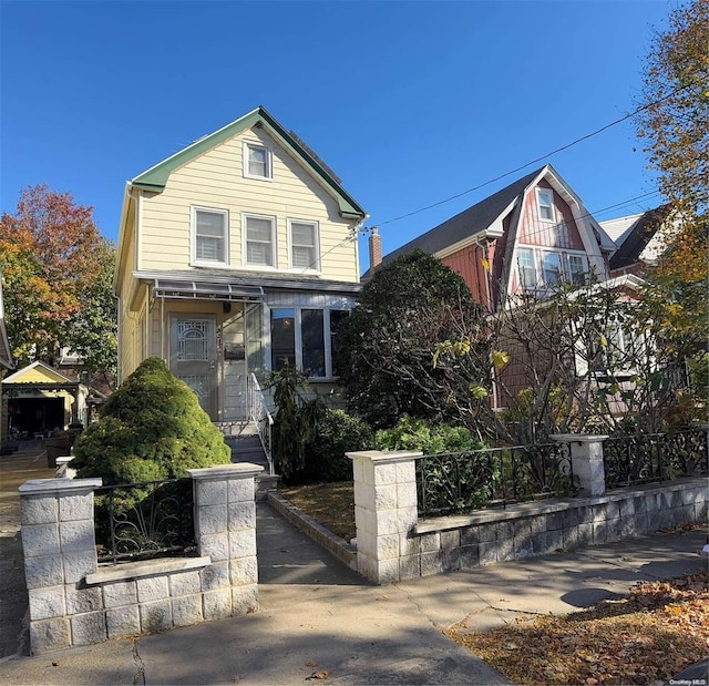 view of front of house