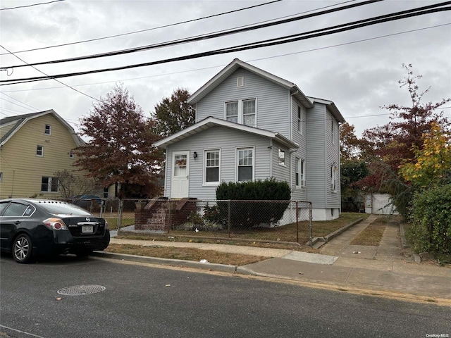 view of front of property