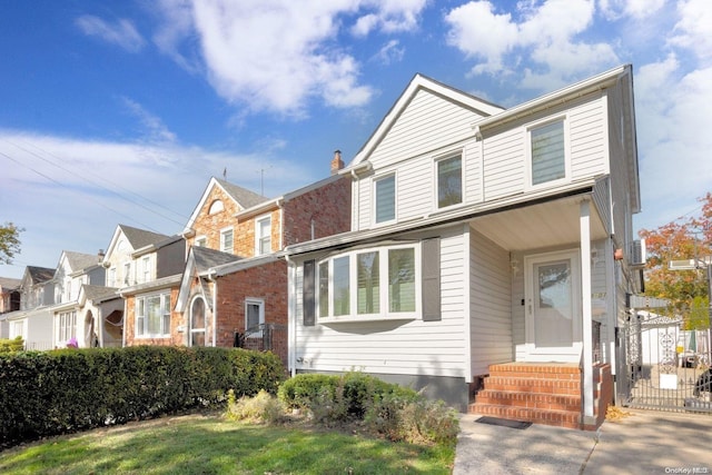 view of front of house with a front yard