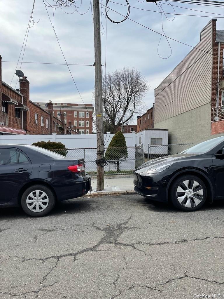 85-34 75th St, Woodhaven, NY 11421 - photo 2