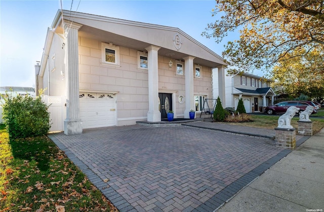 view of front facade with a garage