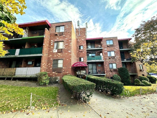 view of building exterior