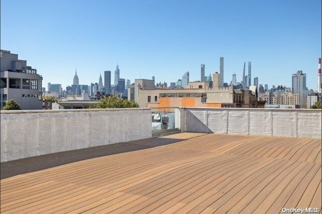 28-09 39th Ave Unit 5A, Long Island City, NY 11101 - deck with a skyline view