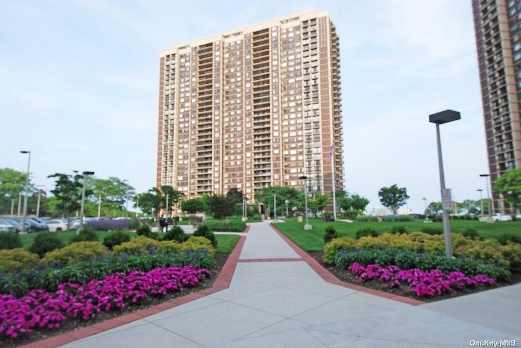 27110 Grand Central Pkwy Unit 24A, Floral Park, NY 11005 - view of property