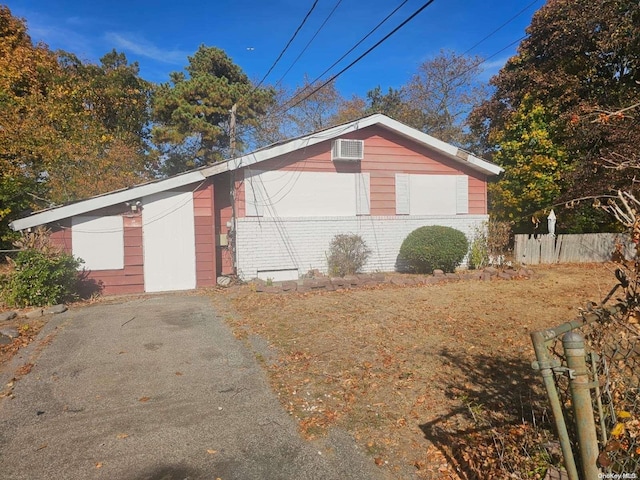 17 Pine Rd, Amityville NY, 11701, 3 bedrooms, 2 baths house for sale