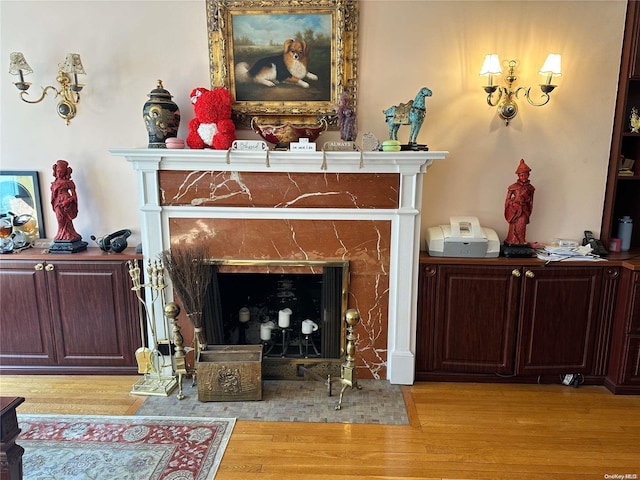 interior details with hardwood / wood-style flooring