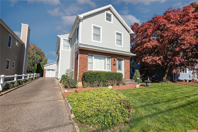 view of front property featuring a front yard