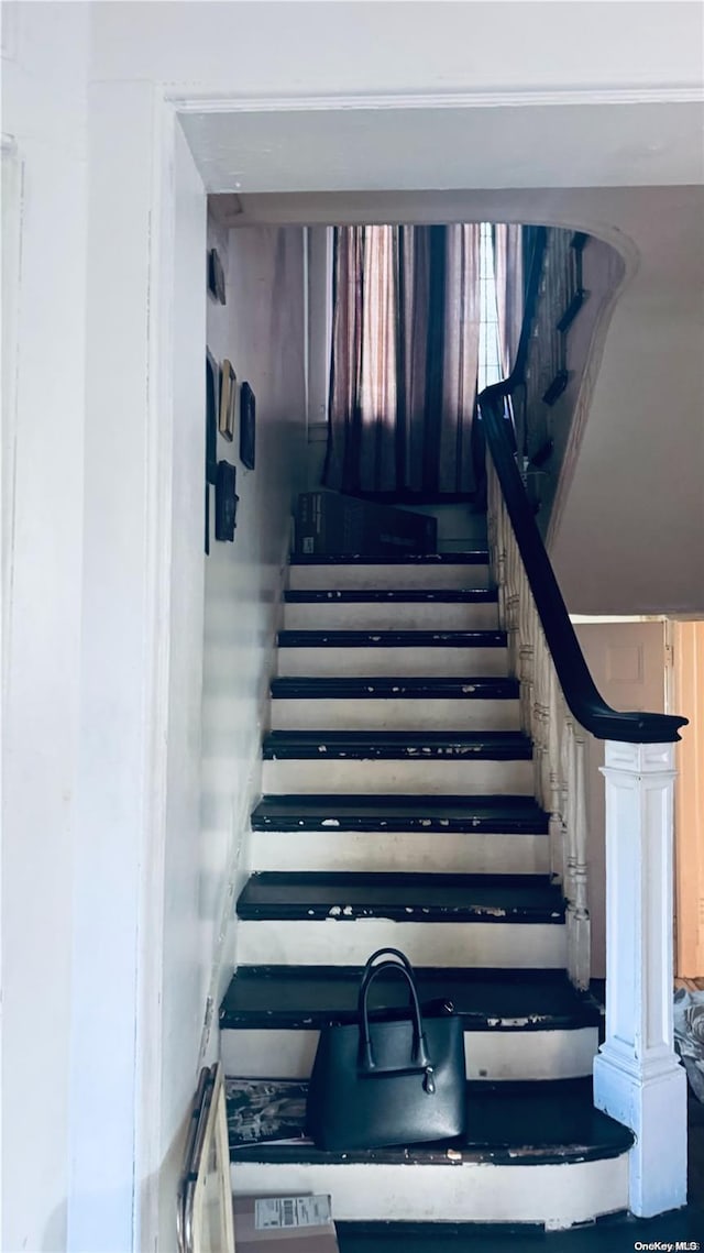 140 Walworth Ave, White Plains, NY 10606 - photo 5