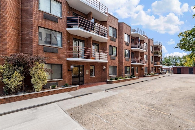 119-40 Metropolitan Ave Unit G2, Kew Gardens, NY 11415 - view of apartment building / complex