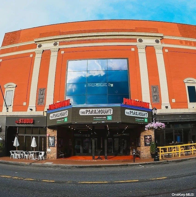 view of building exterior