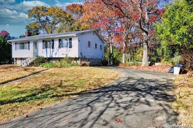 view of split foyer home