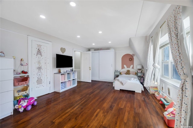 unfurnished room featuring dark hardwood / wood-style floors