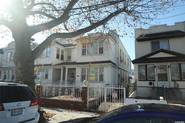 view of front of house featuring covered porch