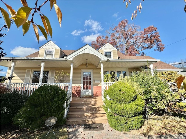 view of front facade featuring covered porch