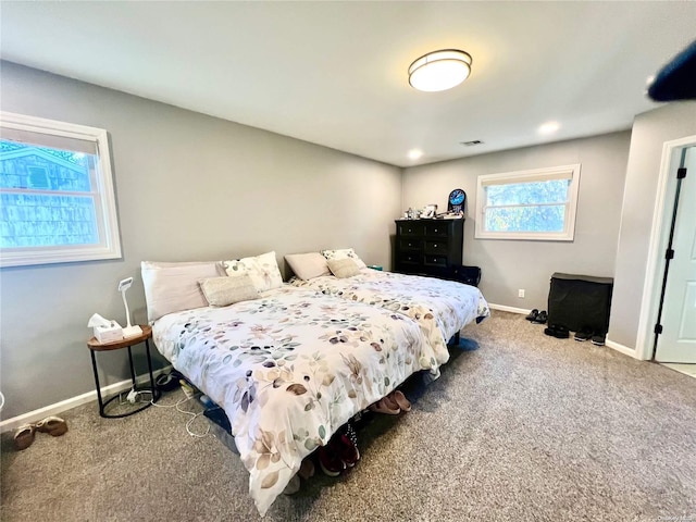 bedroom with carpet flooring