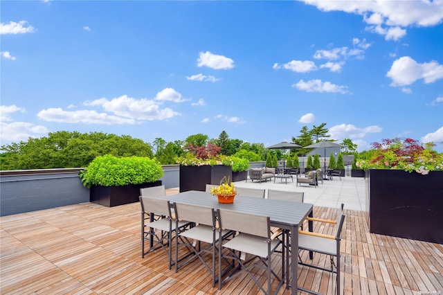 218 Middle Neck Rd Unit 301, Great Neck, NY 11021 - view of deck