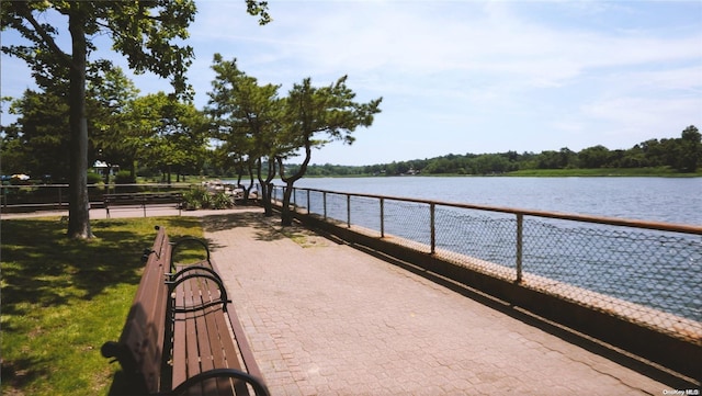 view of property's community featuring a water view