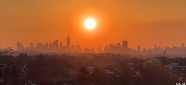 166-25 Powells Cove Blvd Unit 8D, Beechhurst, NY 11357 - view of city skyline