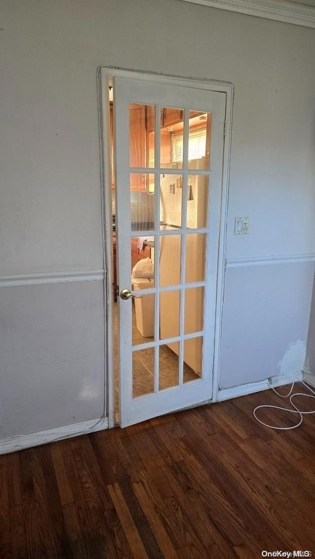 198-02 Pompeii Ave Unit 1B, Hollis, NY 11423 - doorway featuring dark wood-style floors