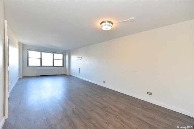 Listing photo 3 for 175-20 Wexford Ter Unit 9J, Jamaica Estates NY 11432