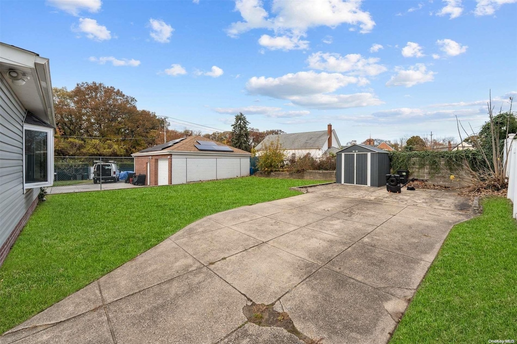 8 Alden Ave, Valley Stream, NY 11580 - photo 2