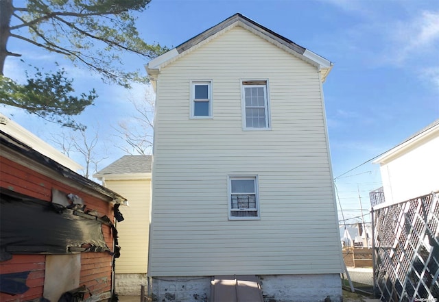 view of home's exterior