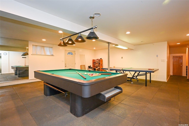 rec room with pool table