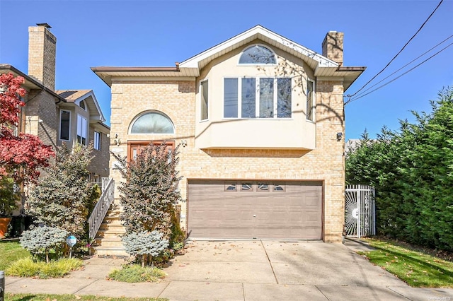 view of front of property featuring a garage