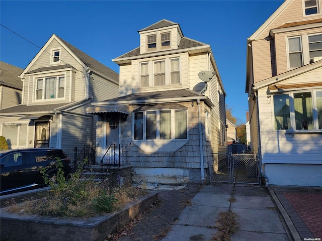 view of front of house