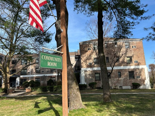13 W Mill Dr Unit 3A, Great Neck, NY 11021 - exterior view