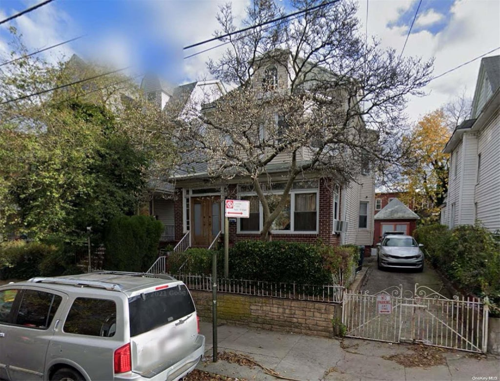 563 E 32nd St, East Flatbush, NY 11203 - view of front of home