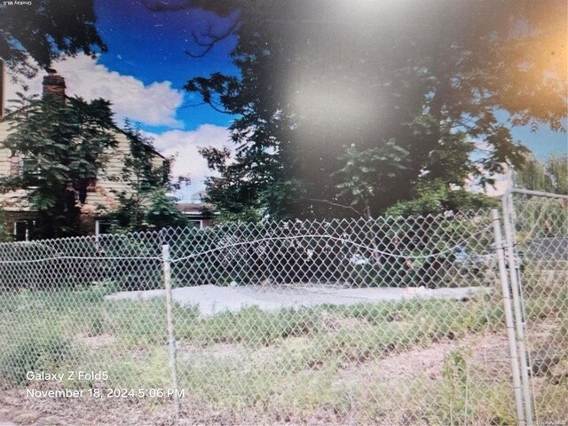 24-31 Francis Lewis Blvd, Whitestone, NY 11357 - photo 8